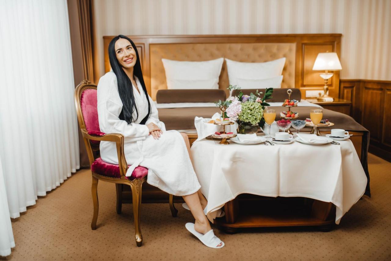 Nadiya Hotel Ivano-Frankivsk Luaran gambar